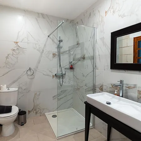 Maison d'hôtes Penthouse 9 At Palazzo Seraphim Boutique Living In St Julians San Ġiljan