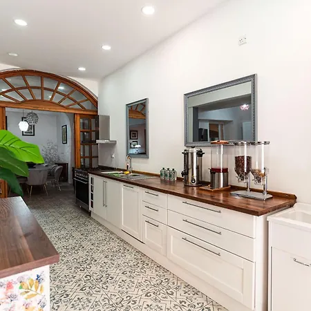 Maison d'hôtes Penthouse 9 At Palazzo Seraphim Boutique Living In St Julians San Ġiljan