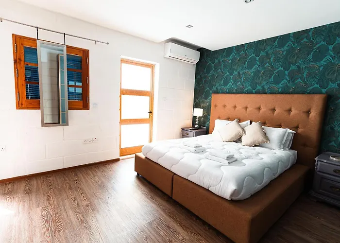 Penthouse 9 At Palazzo Seraphim Boutique Living In St Julians Gæstehus