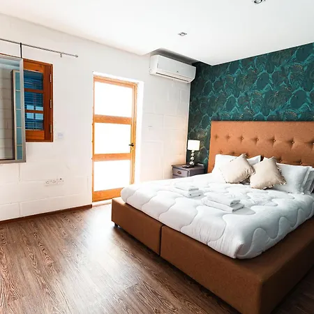 Penthouse 9 At Palazzo Seraphim Boutique Living In St Julians ゲストハウス